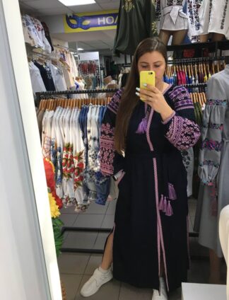 А-000090 Сукня "Єдність" льон у темно-синьому кольорі з рожевим орнаментом