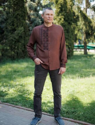 А-000032 Сорочка "Богдан"в шоколадному кольорі з чорним орнаментом
